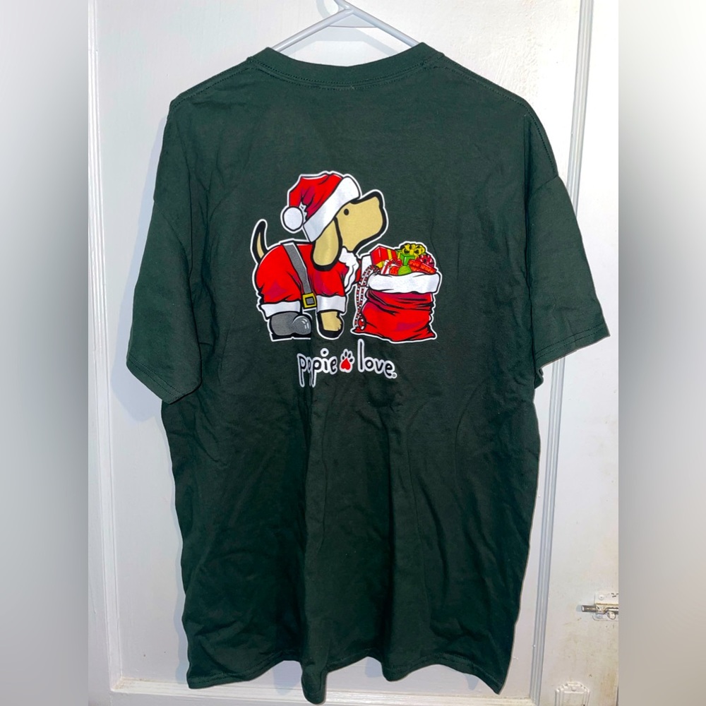 Puppie Love T-shirts.1 forest green1 blue-green20 each or 30 for both.SizeXL NEW